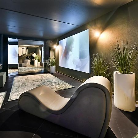Jacuzzi Cinema loft Apartment Kaunas Exterior foto